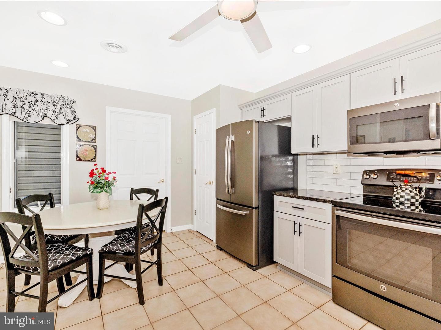 2375 Aronimink Circle photo 12