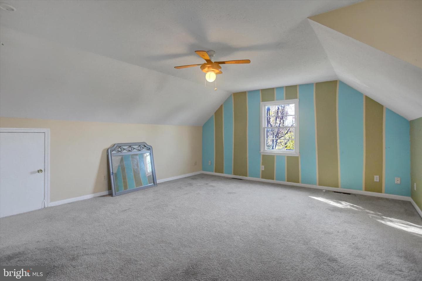 642 Eric Drive photo 43