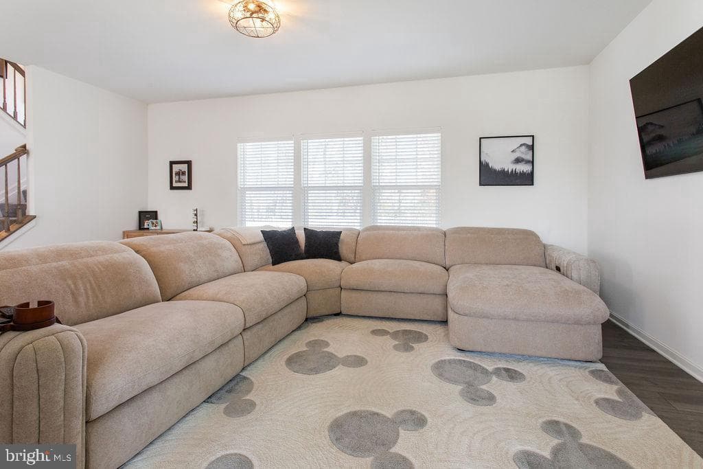 460 Paradise View Drive photo 15