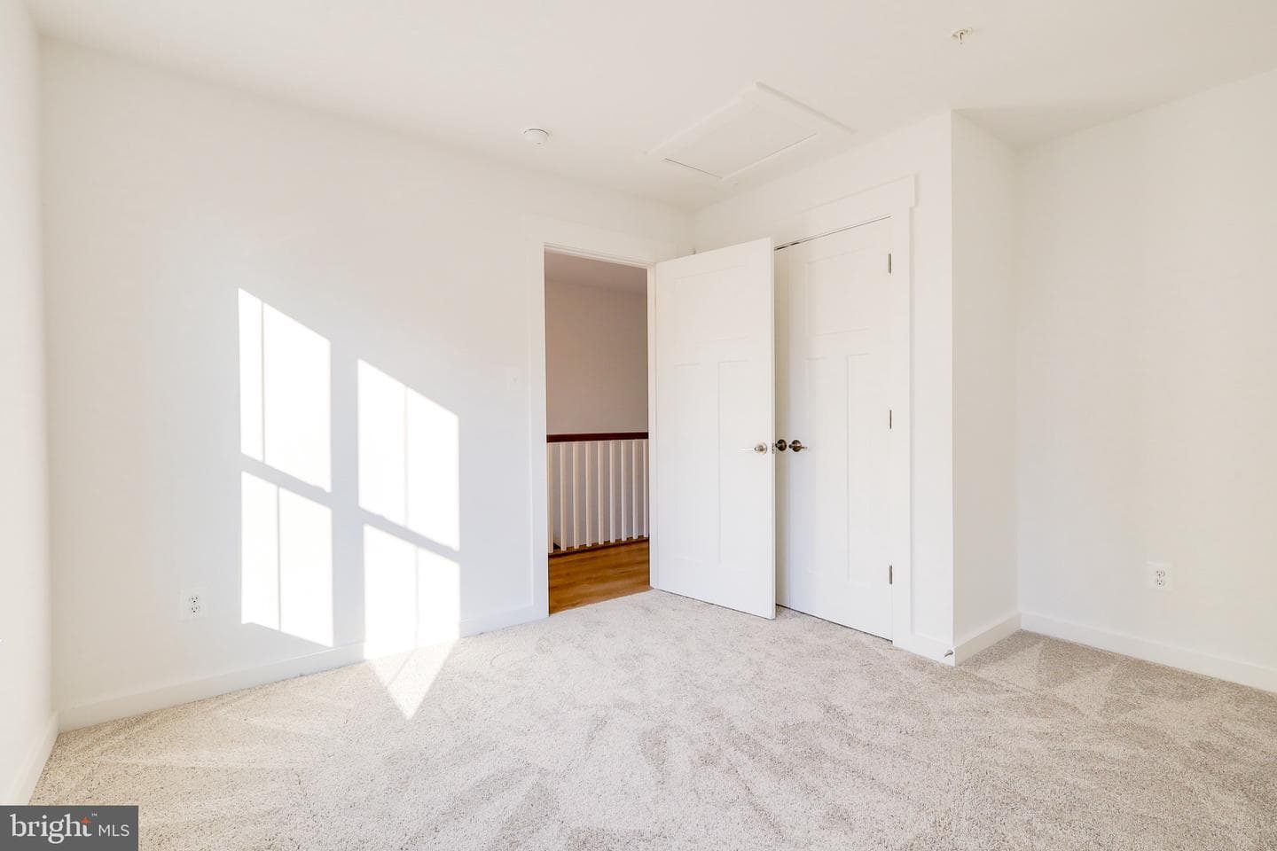 1401 Shannon Drive S photo 33