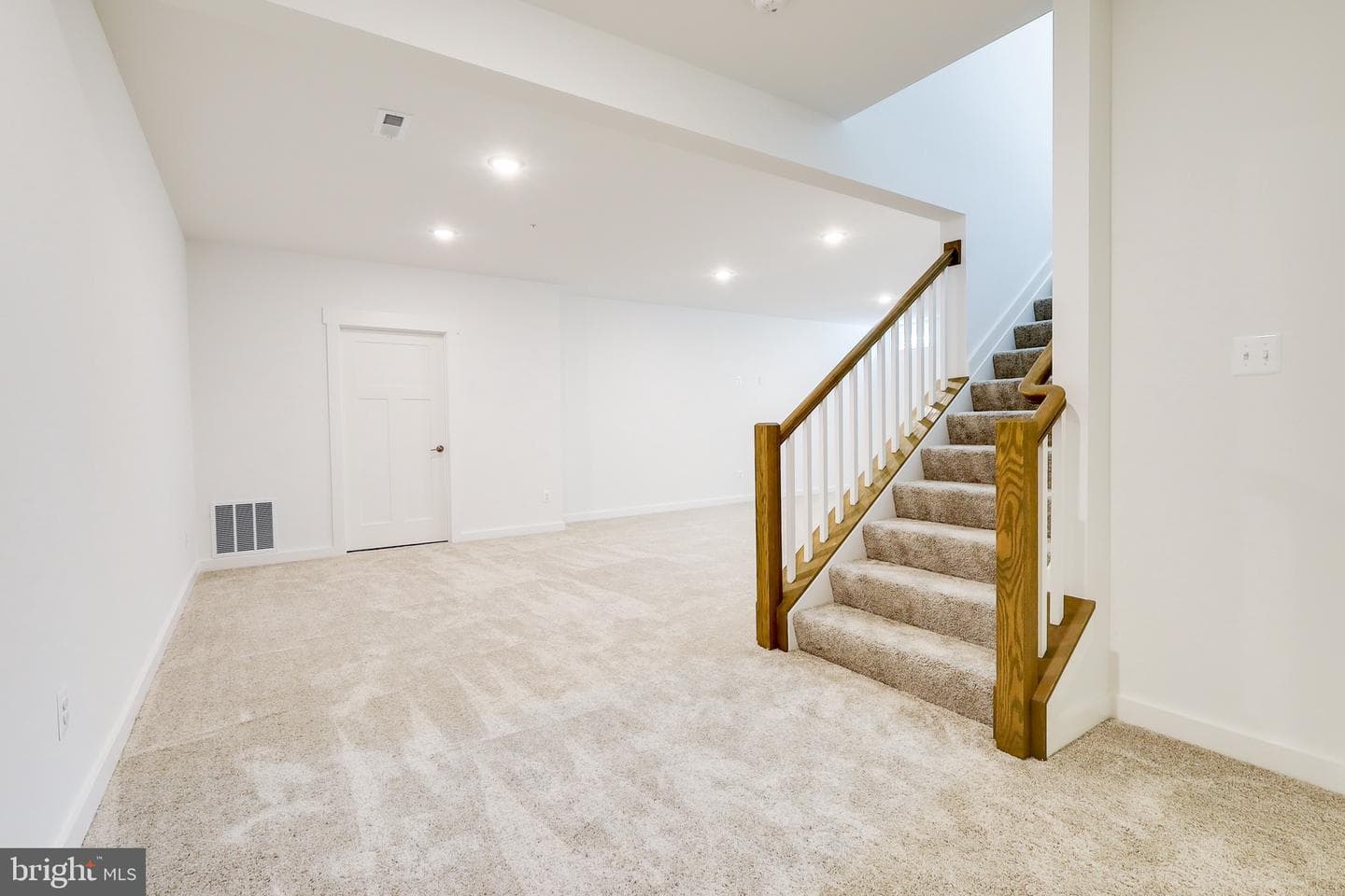 1401 Shannon Drive S photo 39