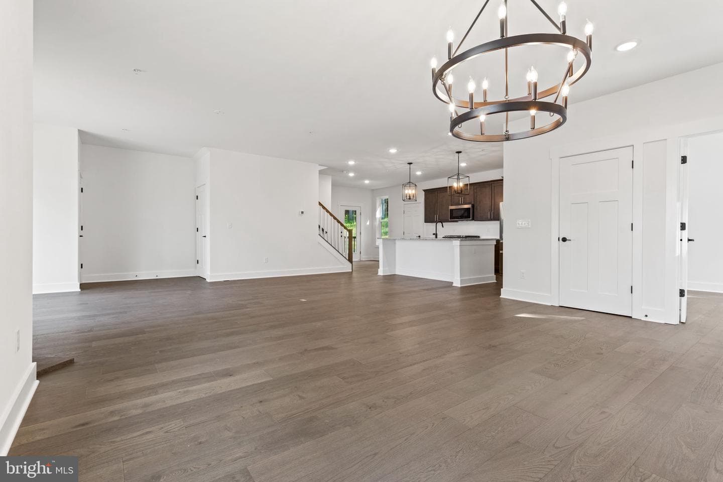 1401 Shannon Drive S photo 9