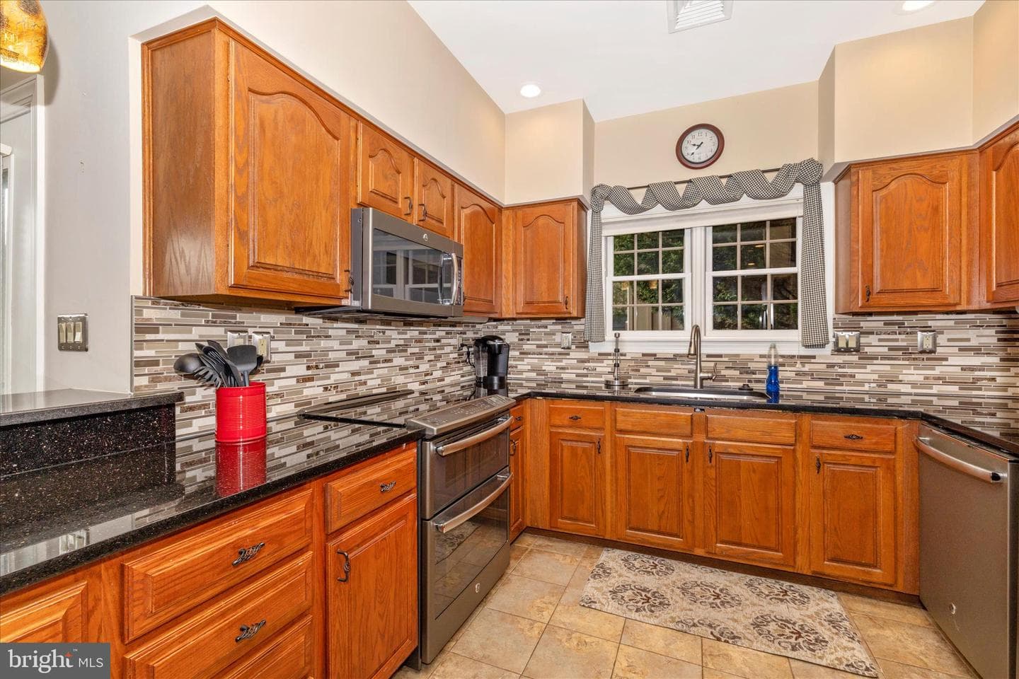 13856 Pond View Lane photo 17