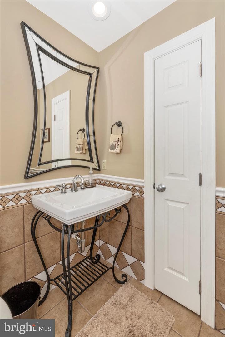 13856 Pond View Lane photo 22