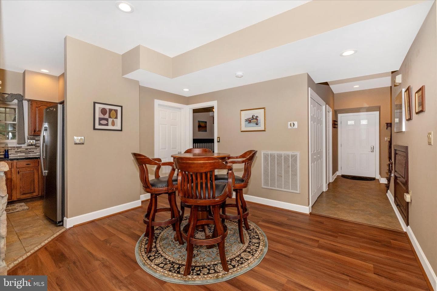 13856 Pond View Lane photo 9