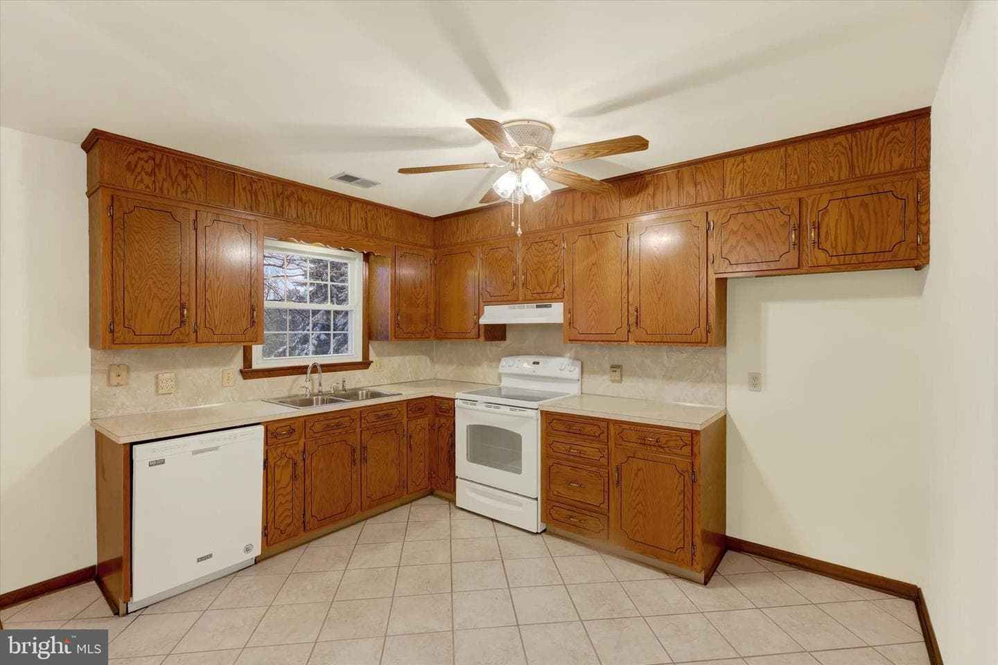 3821 Clubhouse Drive photo 7