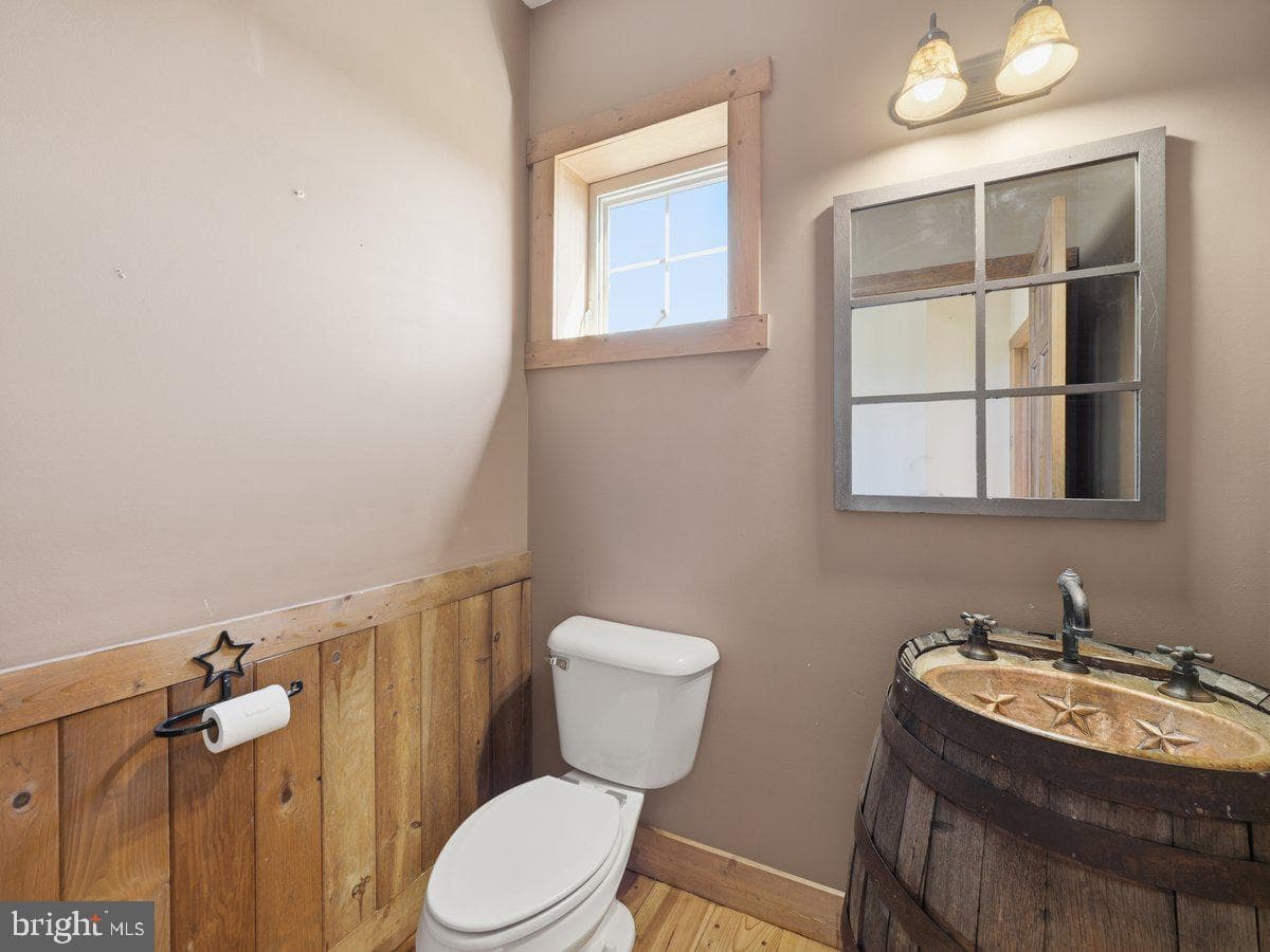9763 Blue Spring Road photo 16