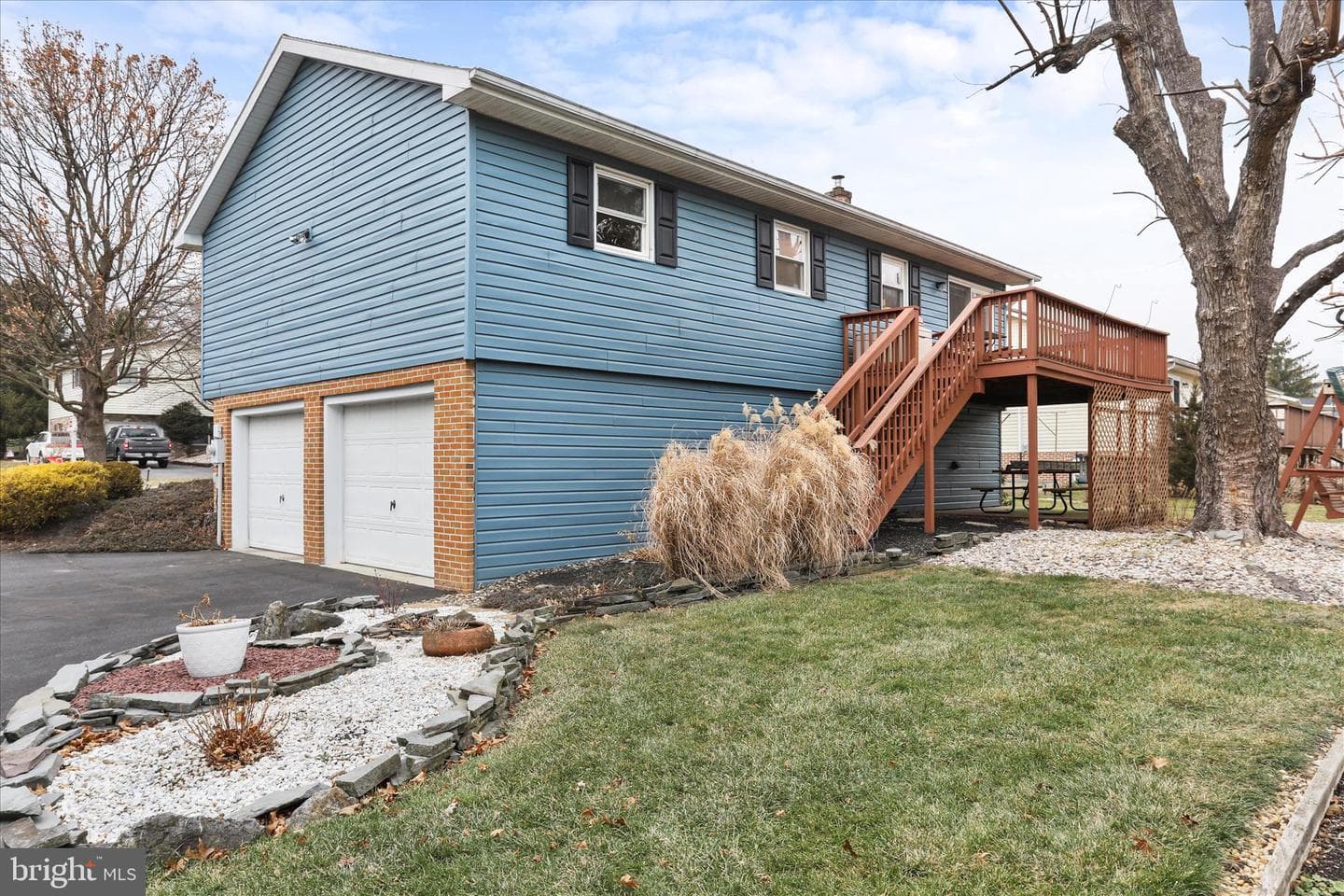 132 Jameslee Drive photo 38