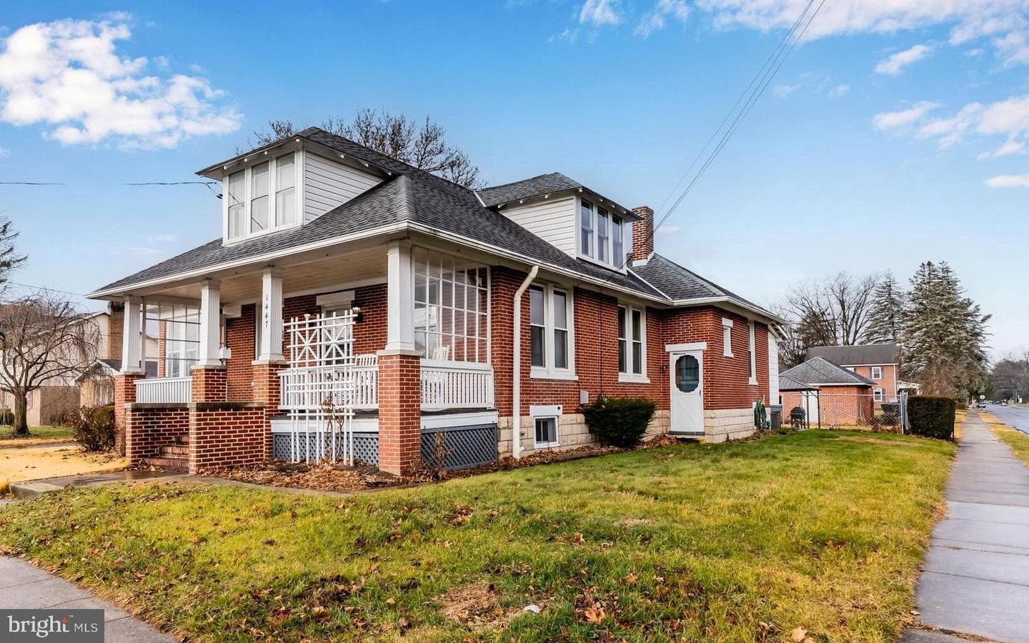 1447 Scotland Avenue photo 3