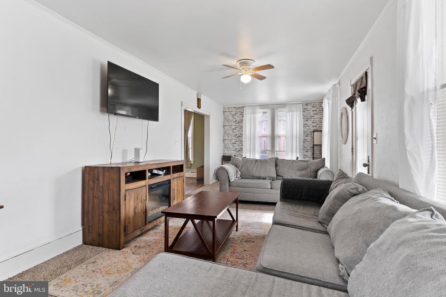 1447 Scotland Avenue photo 8