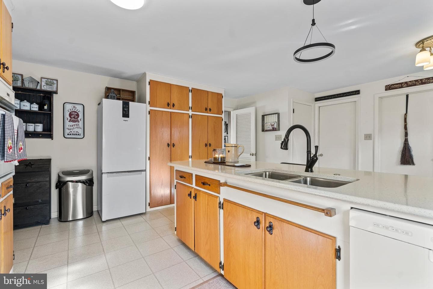 146 Harvest Lane photo 17