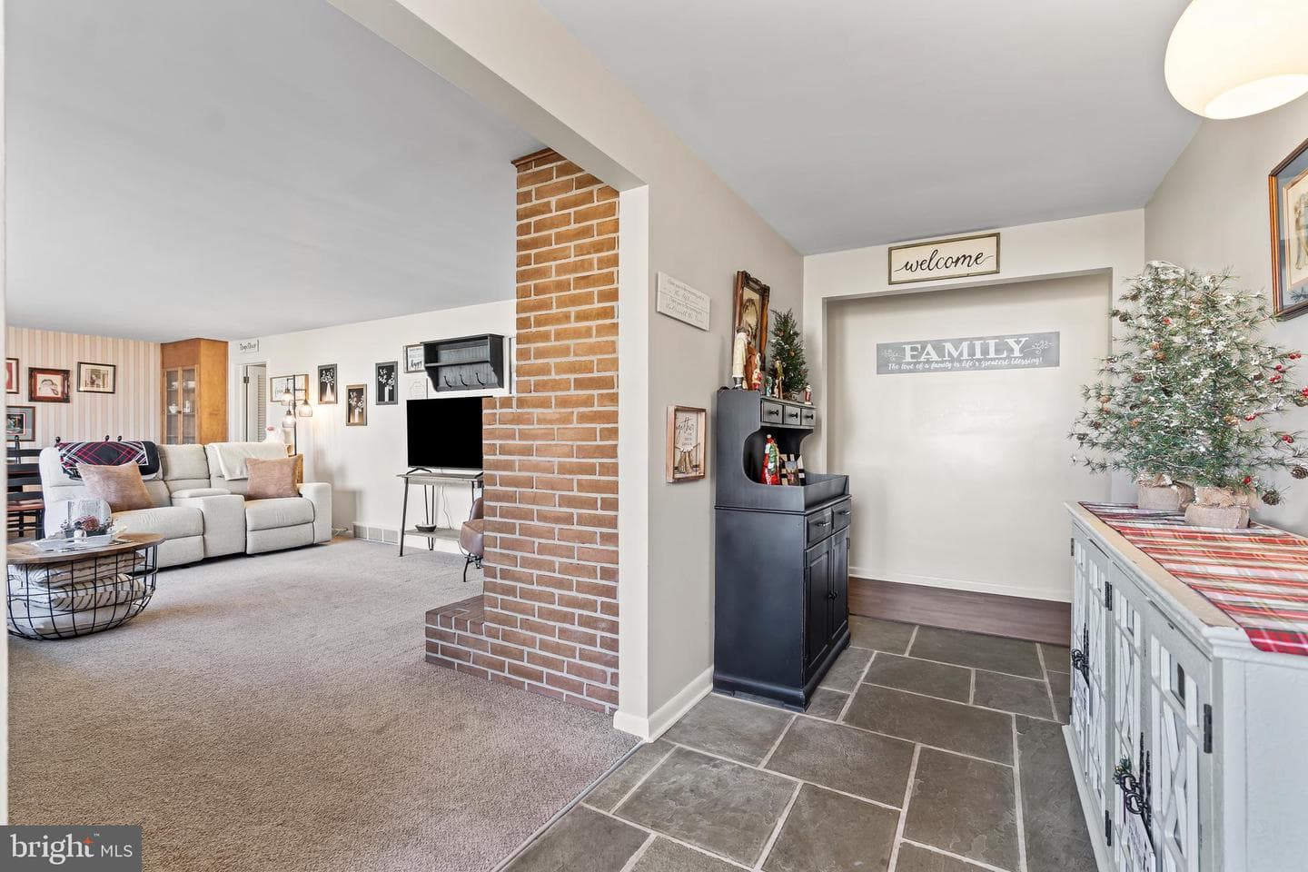 146 Harvest Lane photo 5