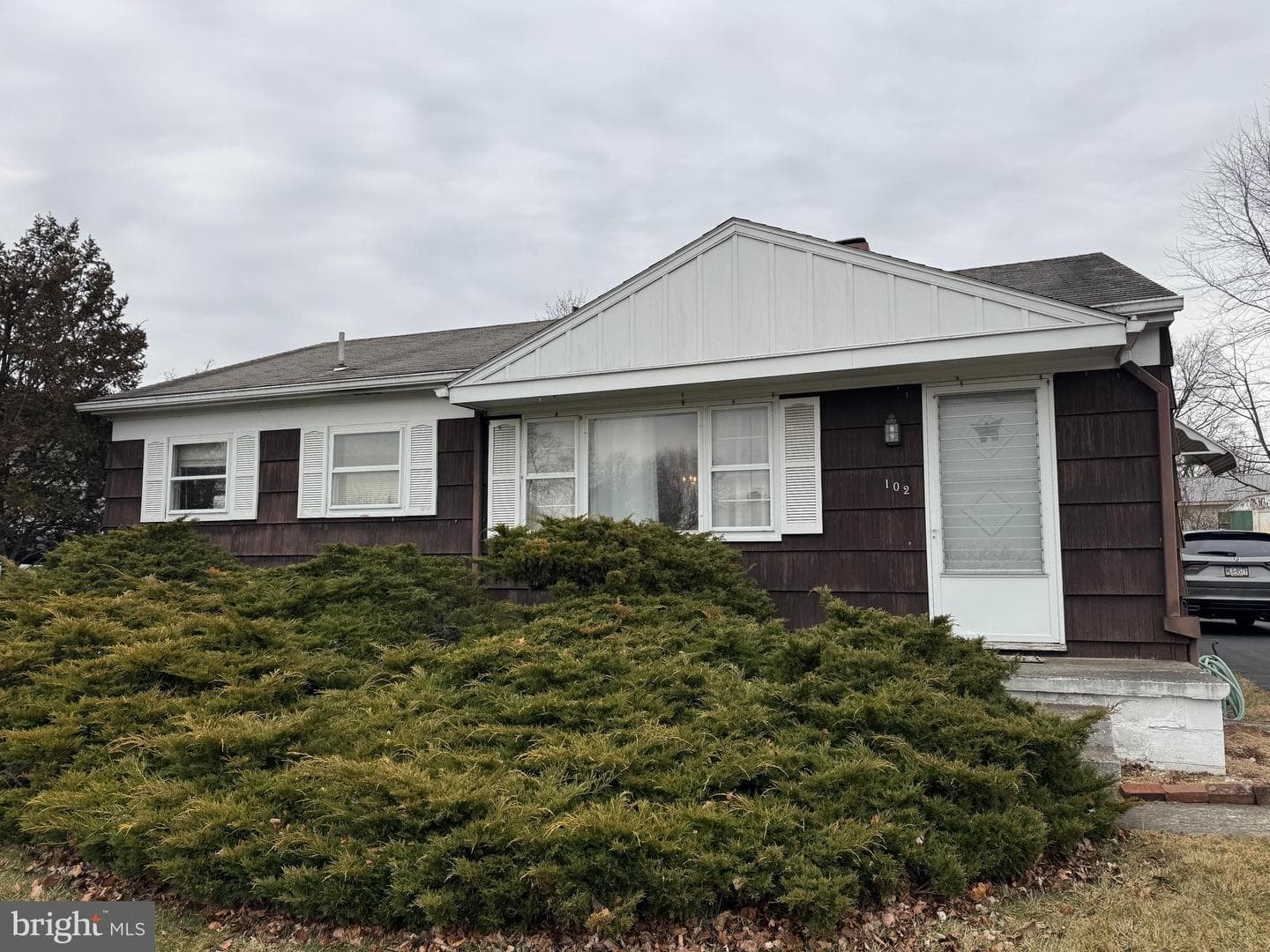 102 Lincoln Drive
