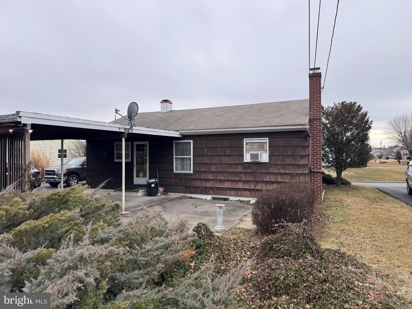 102 Lincoln Drive photo 9