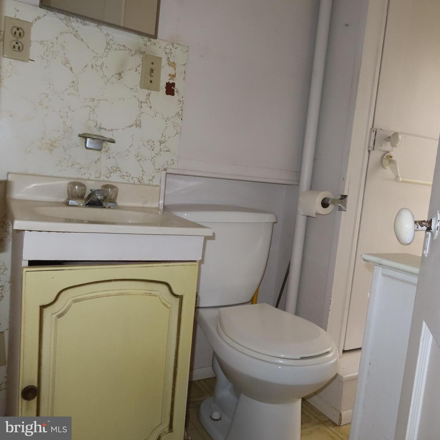 151 N Church Lane photo 40