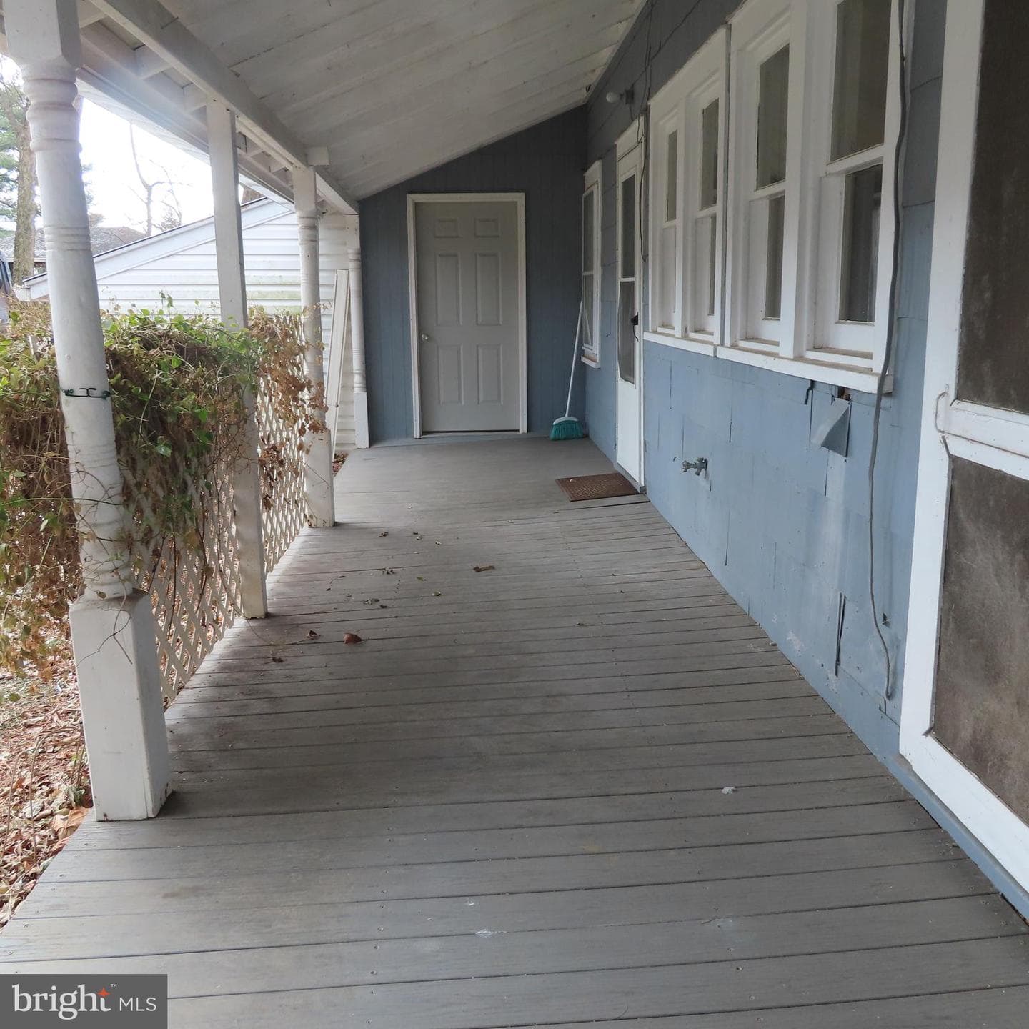 151 N Church Lane photo 54