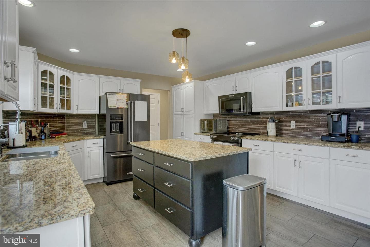 108 N Blackberry Lane photo 18