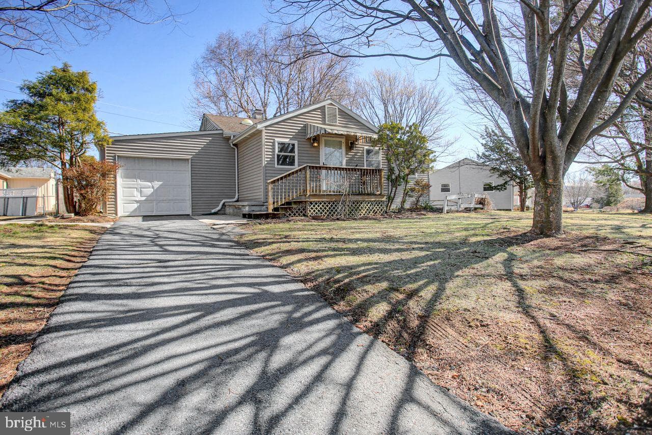 123 Lincoln Drive photo 3
