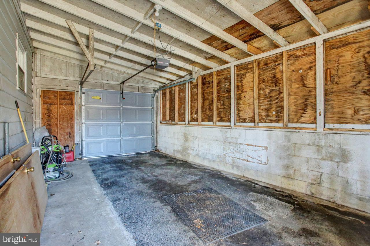 123 Lincoln Drive photo 37