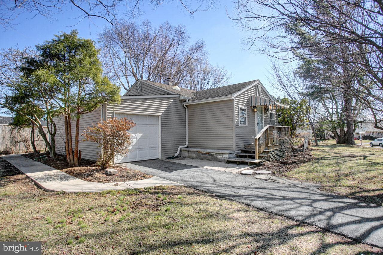 123 Lincoln Drive photo 4