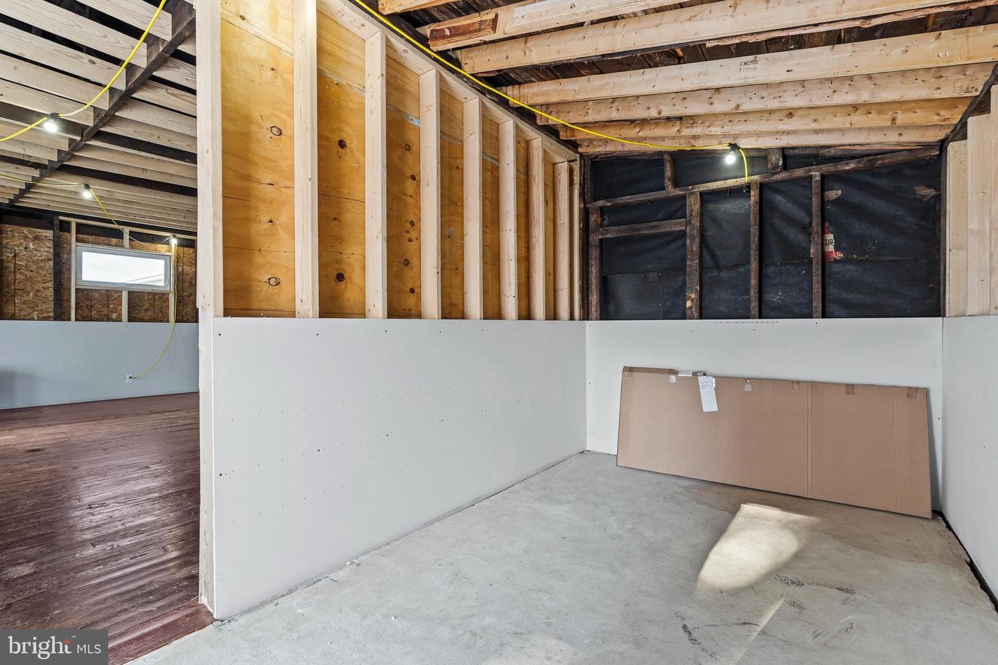 148 N Carlisle Street photo 40