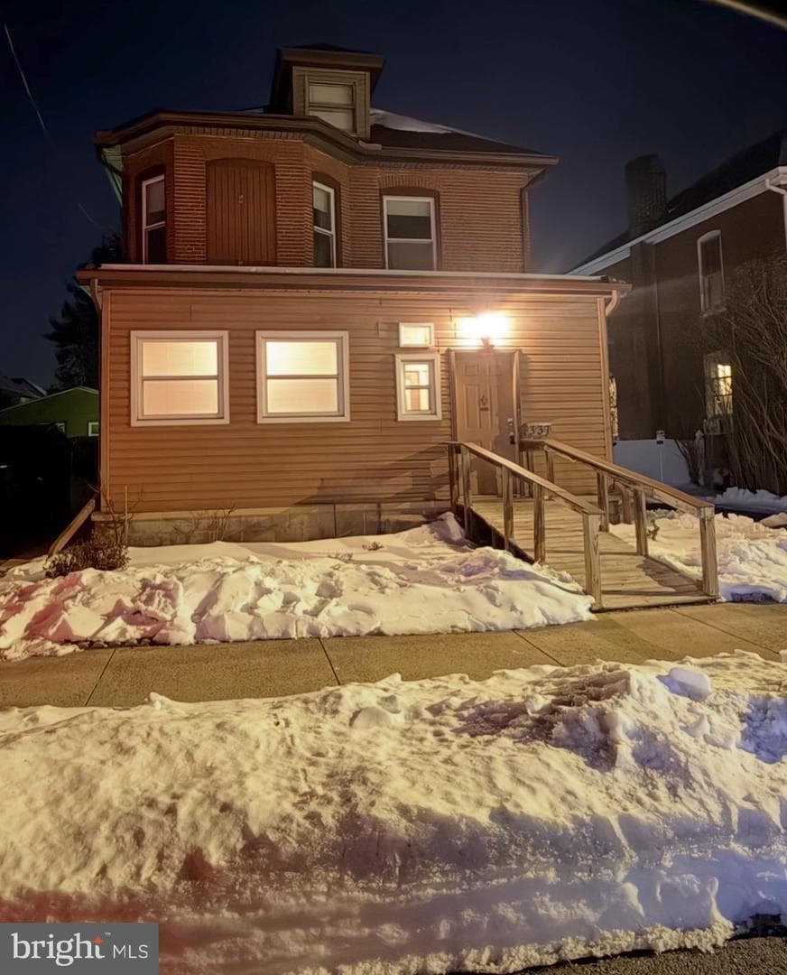 337 S 6th Street photo 3