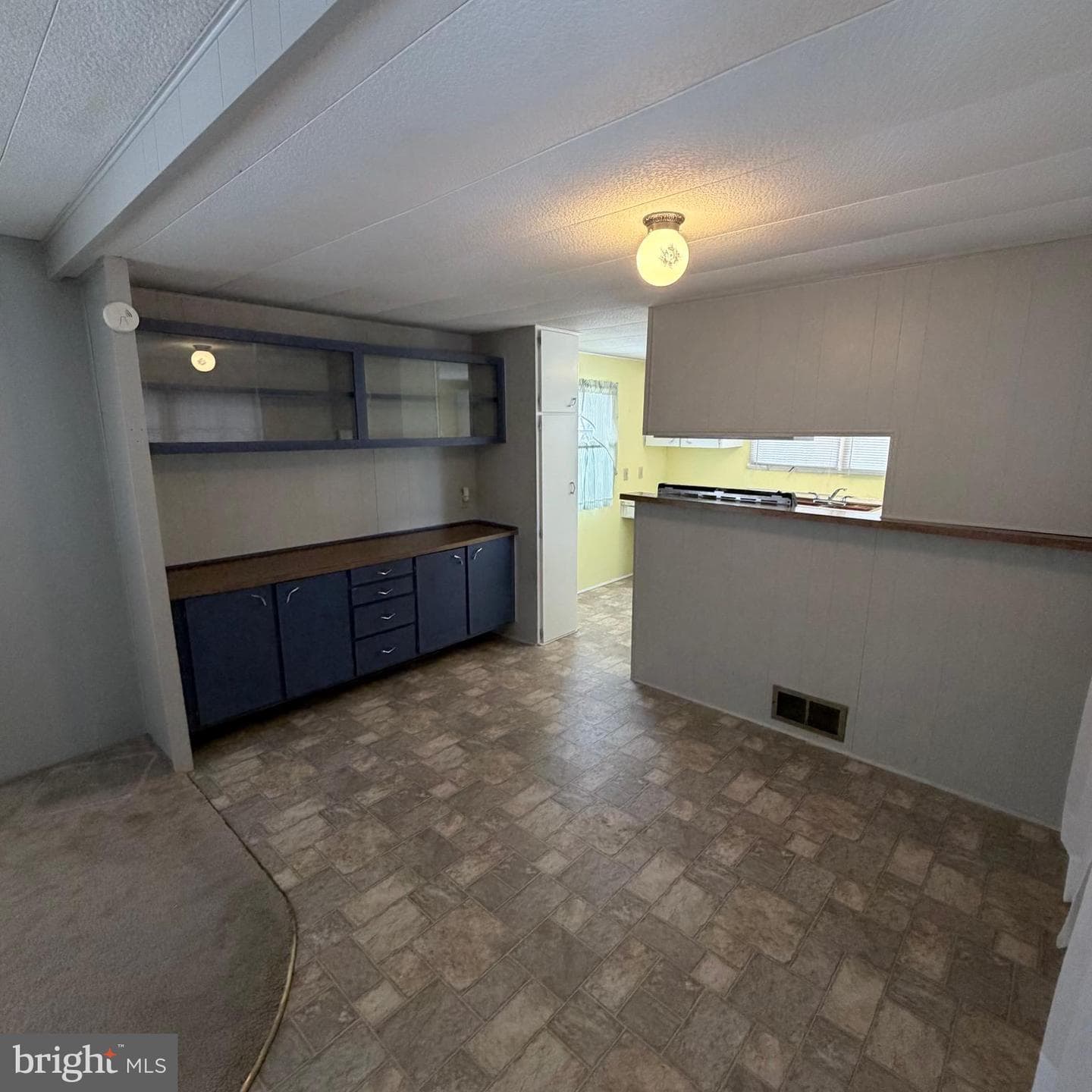 1437 Pleasant View Drive photo 10
