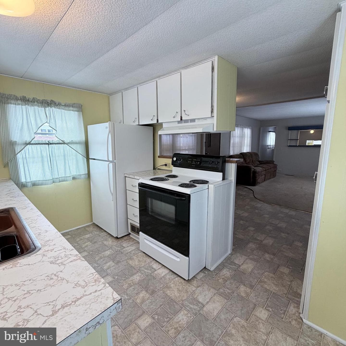 1437 Pleasant View Drive photo 18