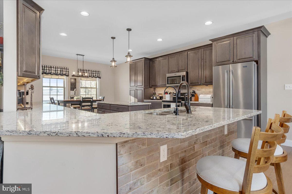 7654 Windmill Road photo 12