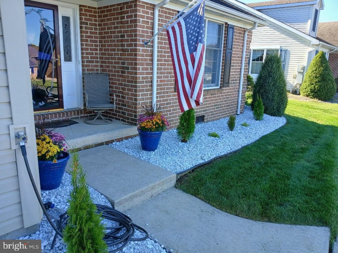 1512 Spring Side Drive E photo 2