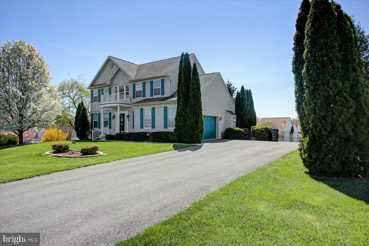 108 Bridle Hill Court photo 3