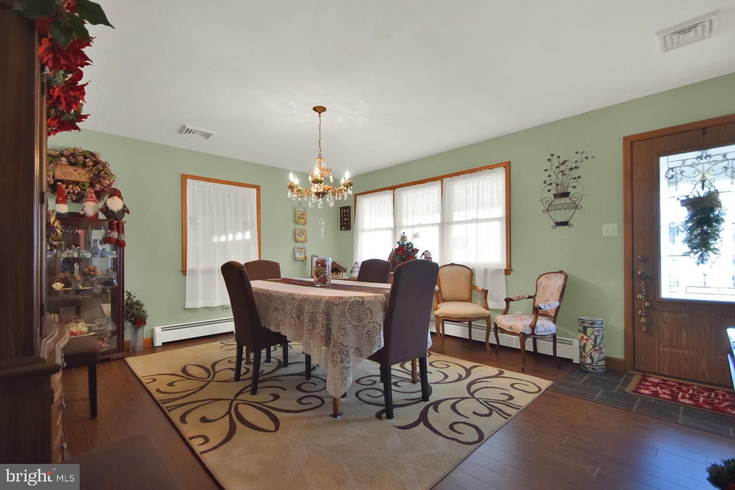 1138 Brandon Drive photo 3