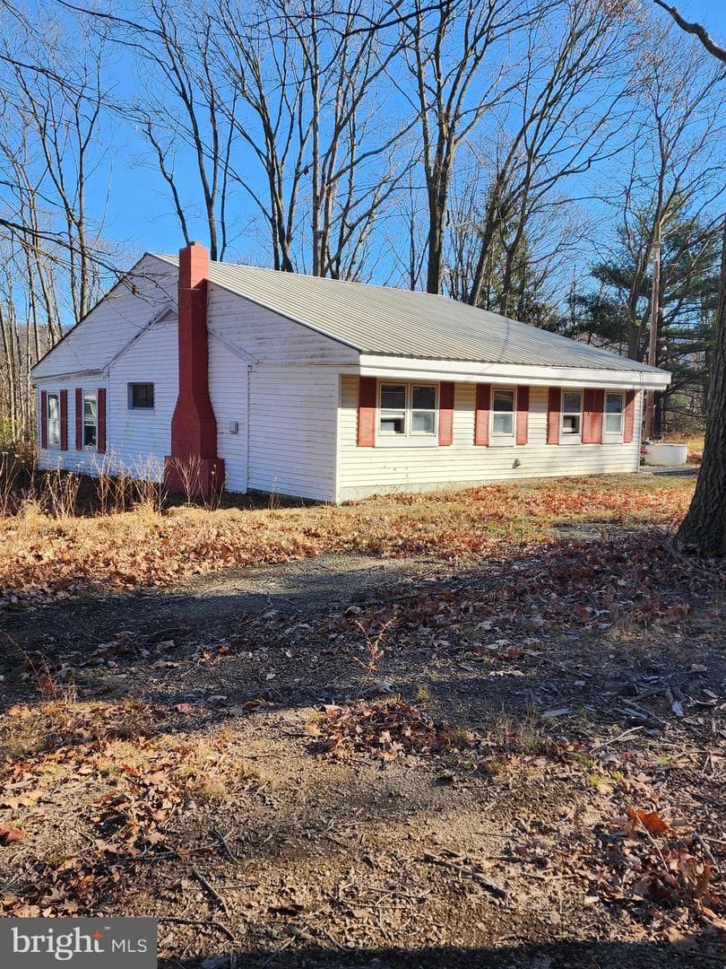 15689 Ridge Road