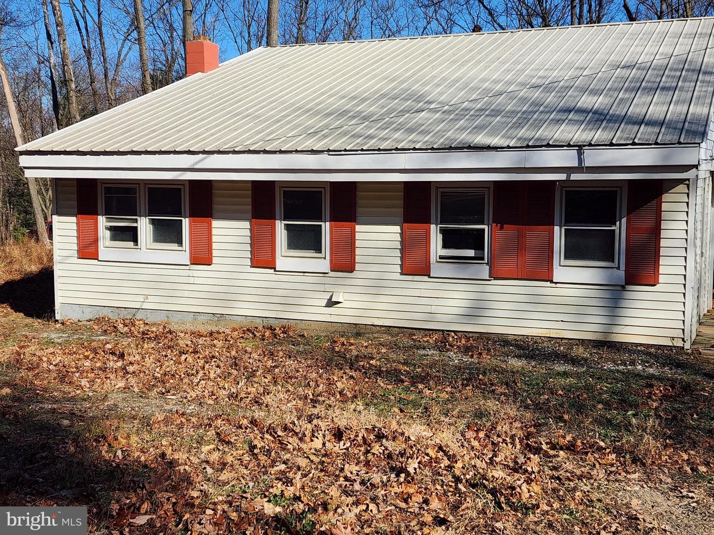 15689 Ridge Road photo 3
