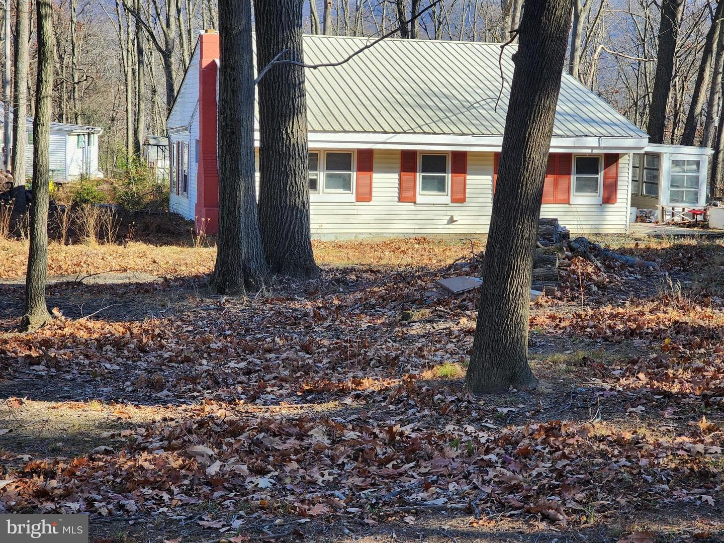 15689 Ridge Road photo 4