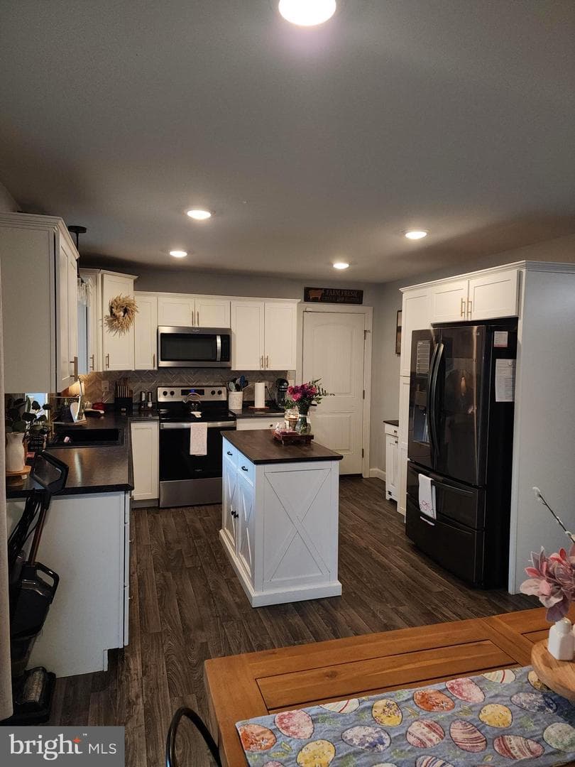 3683 Percy Avenue photo 17