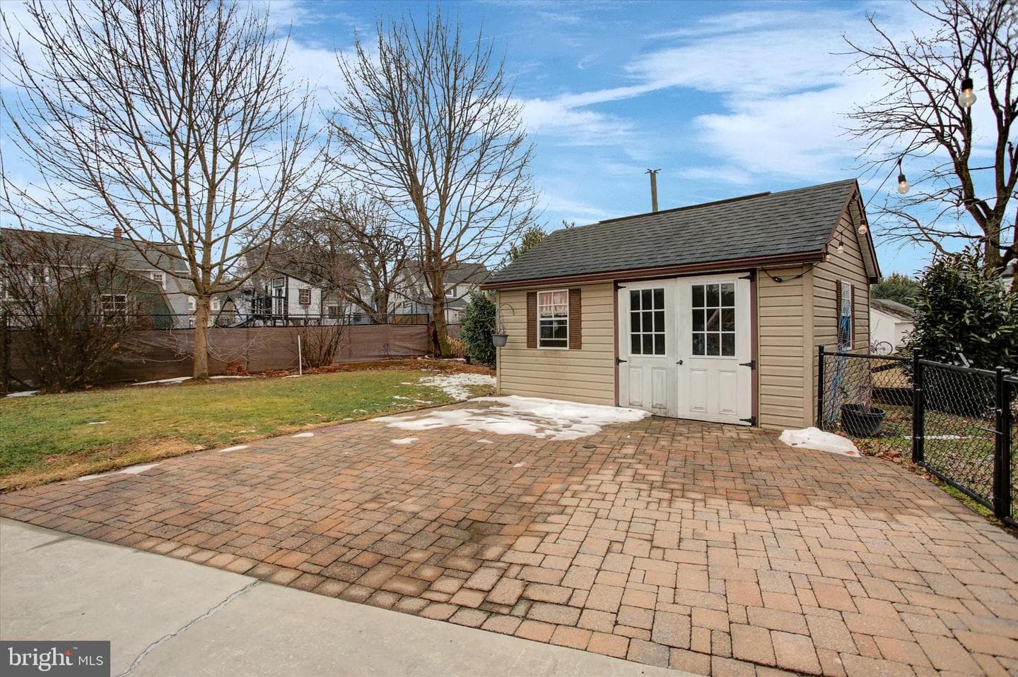 924 Blanchard Avenue photo 9