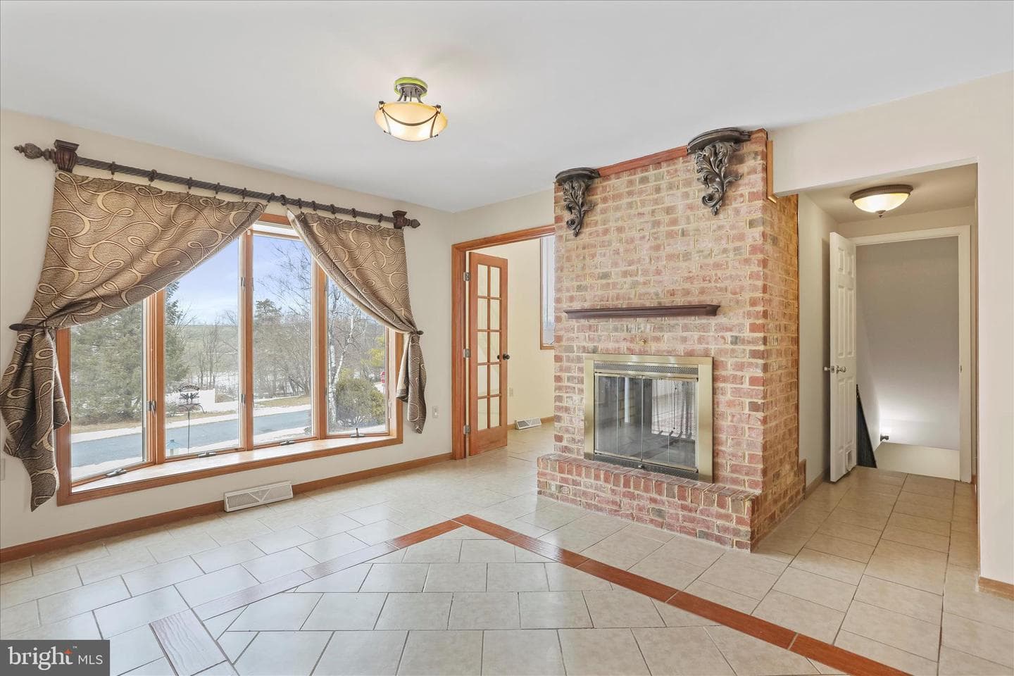 47 Emerald Drive photo 18