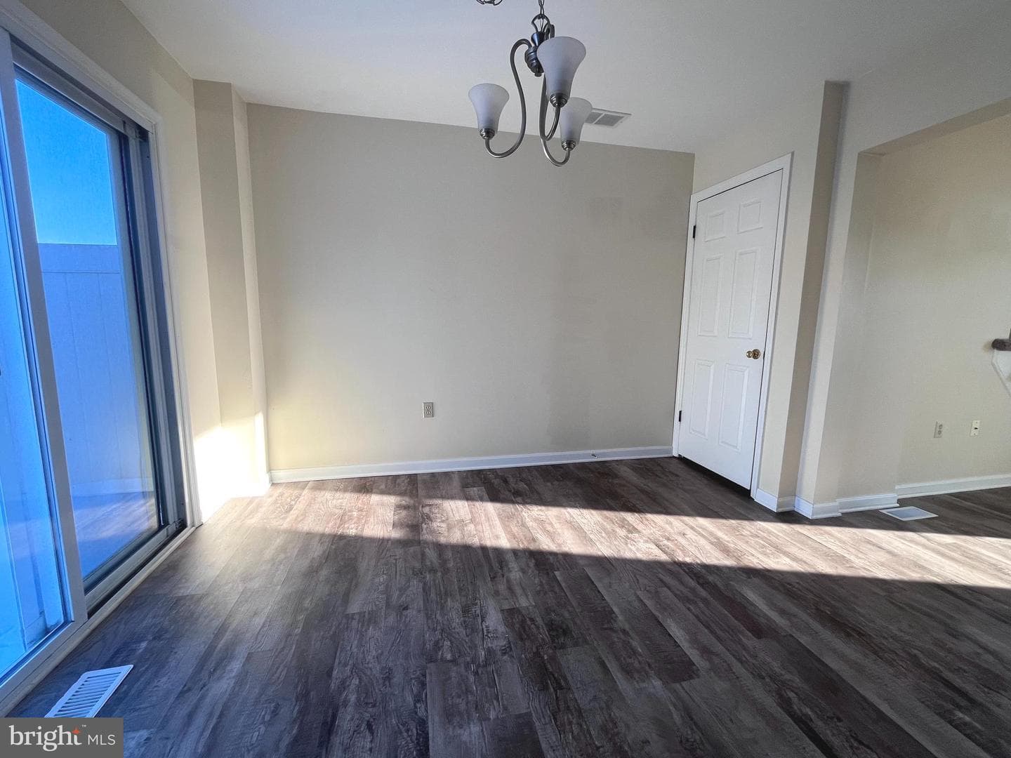 539 Bracken Drive photo 11