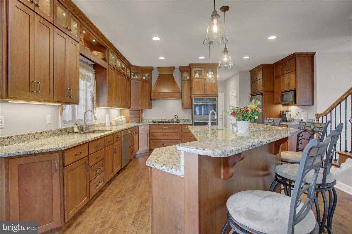 847 W King Street photo 18