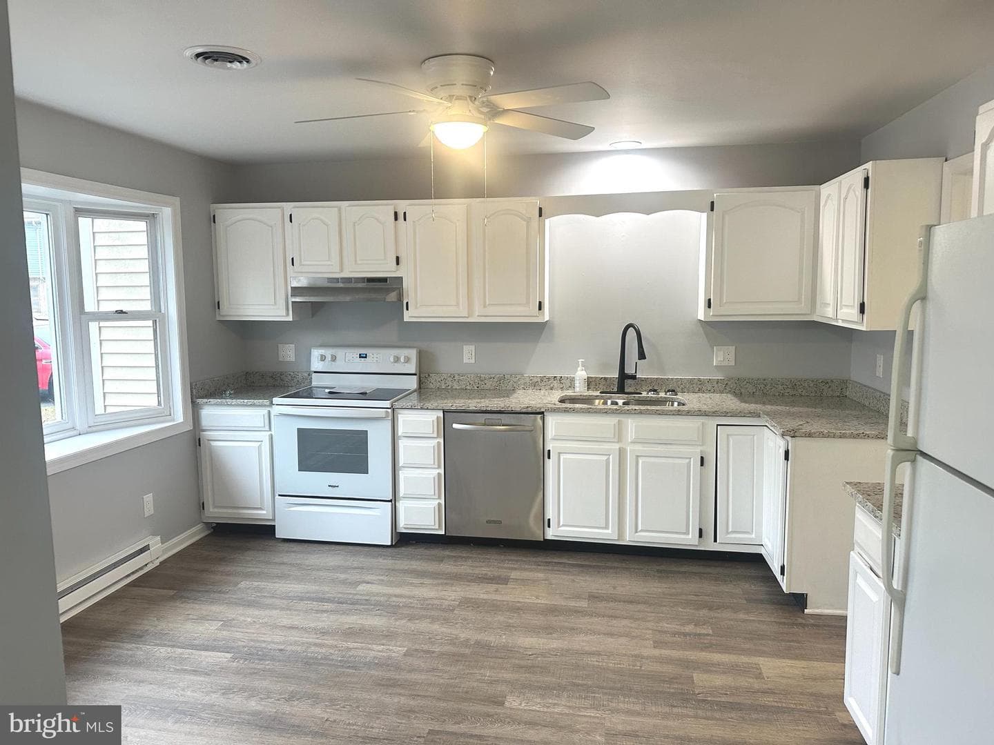 14895 Robinhood Circle photo 8