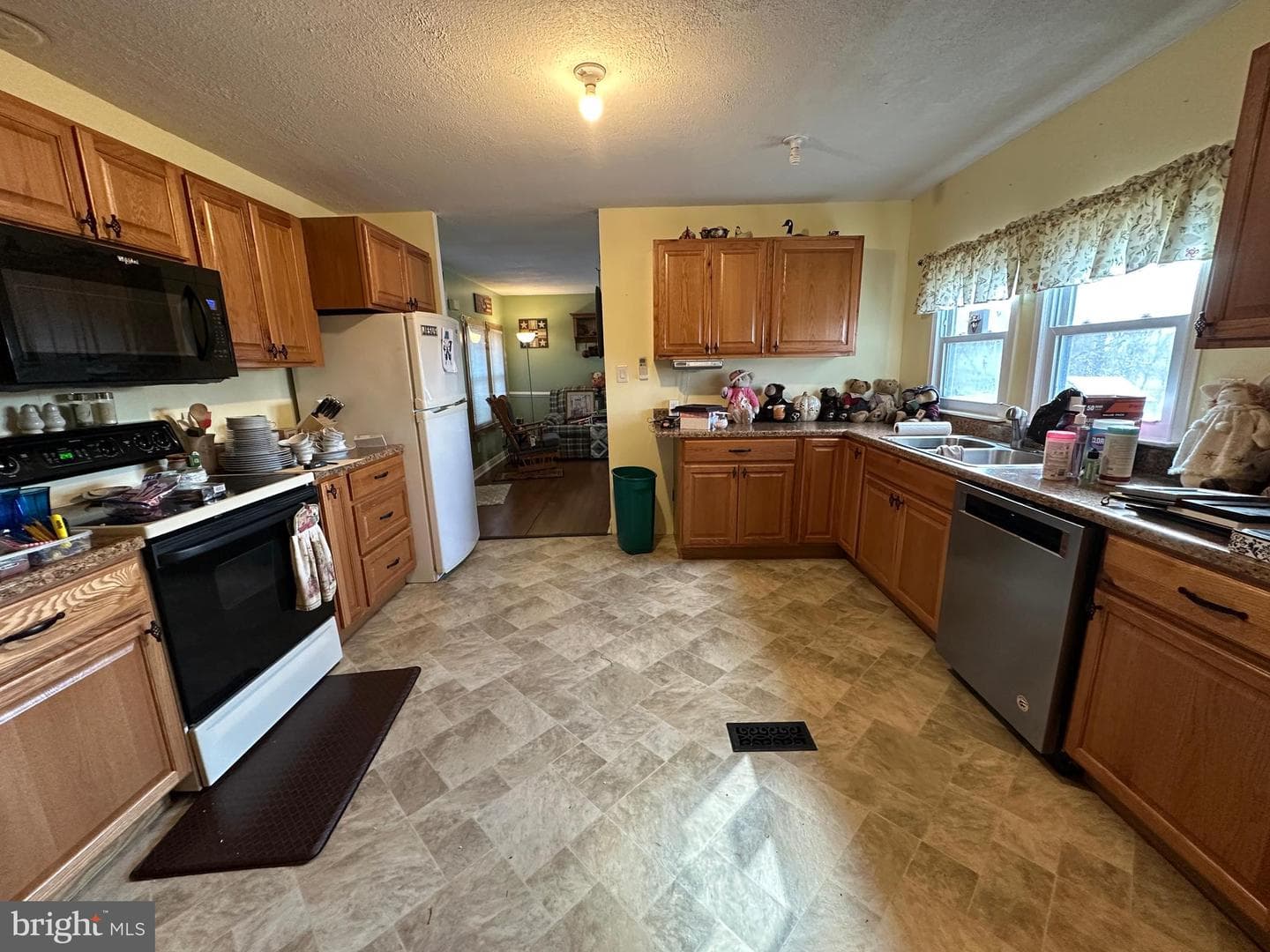 15305 Bowman Court photo 34