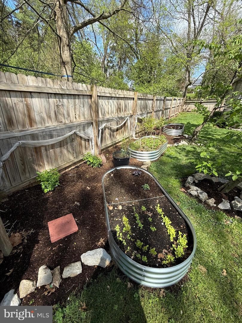 105 Linden Avenue photo 44