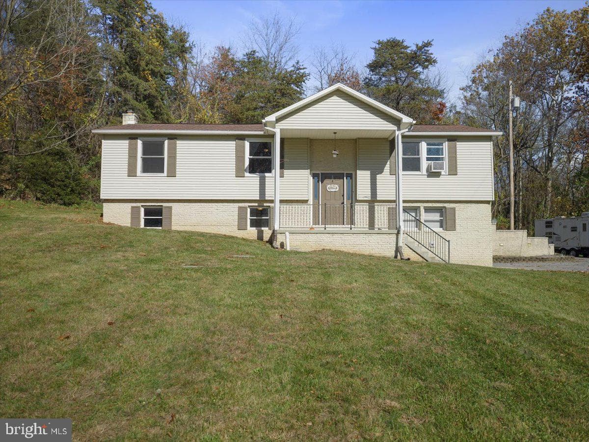 2731 Jack Road photo 2
