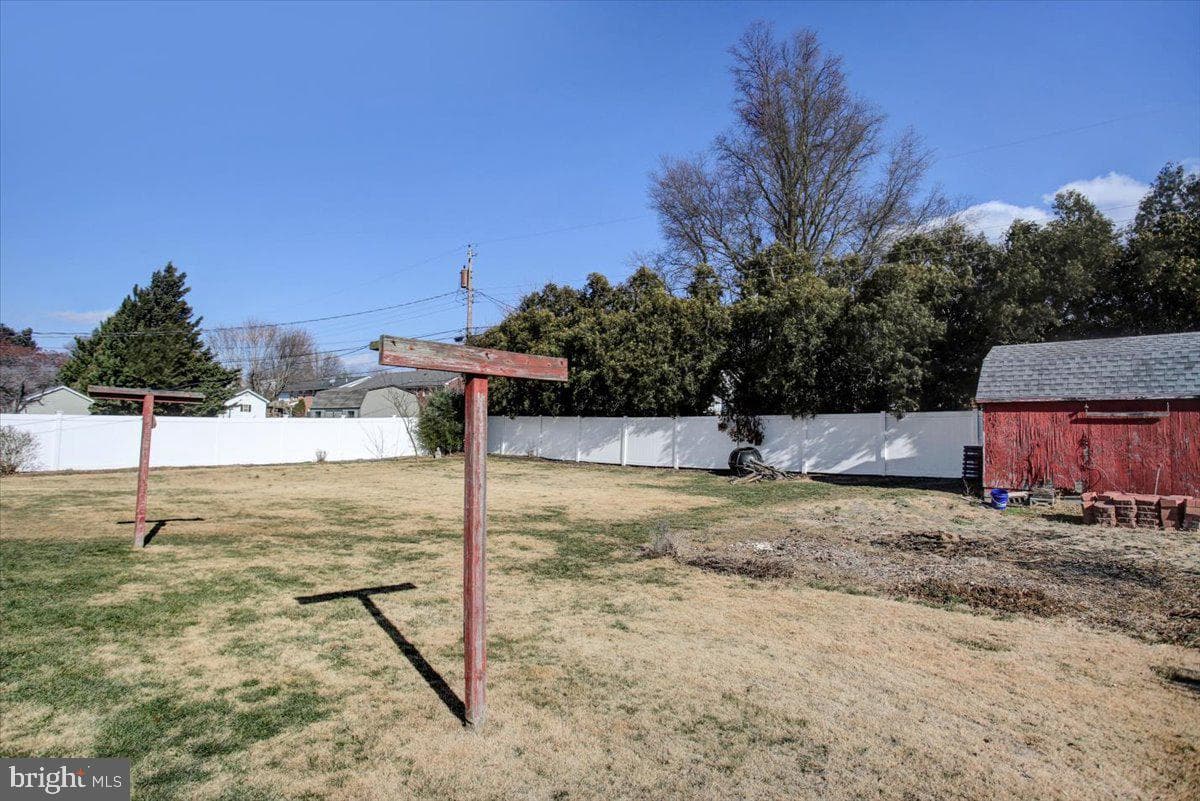 128 Hillside Drive photo 37