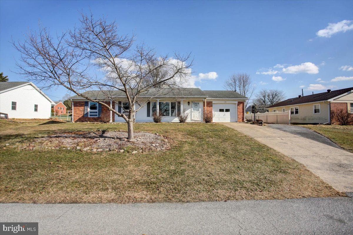 128 Hillside Drive photo 42