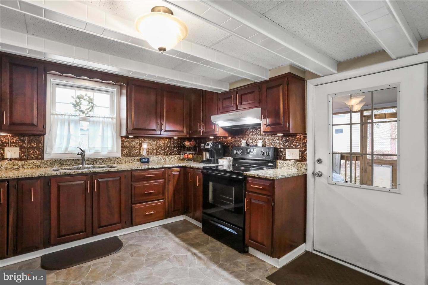 5529 Greenvillage Road photo 15