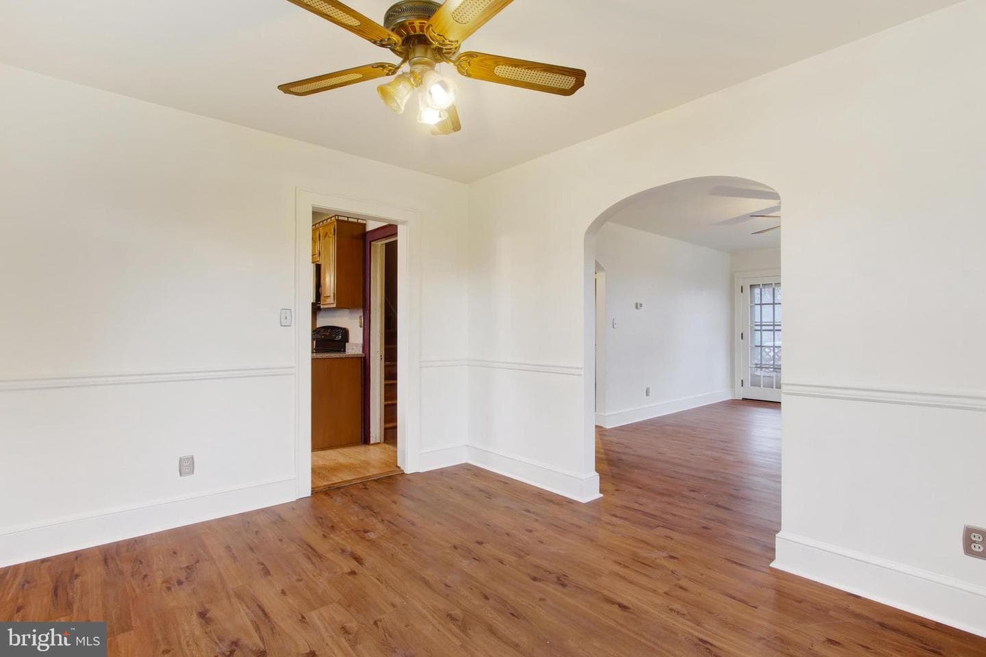 319 N Franklin Street photo 9
