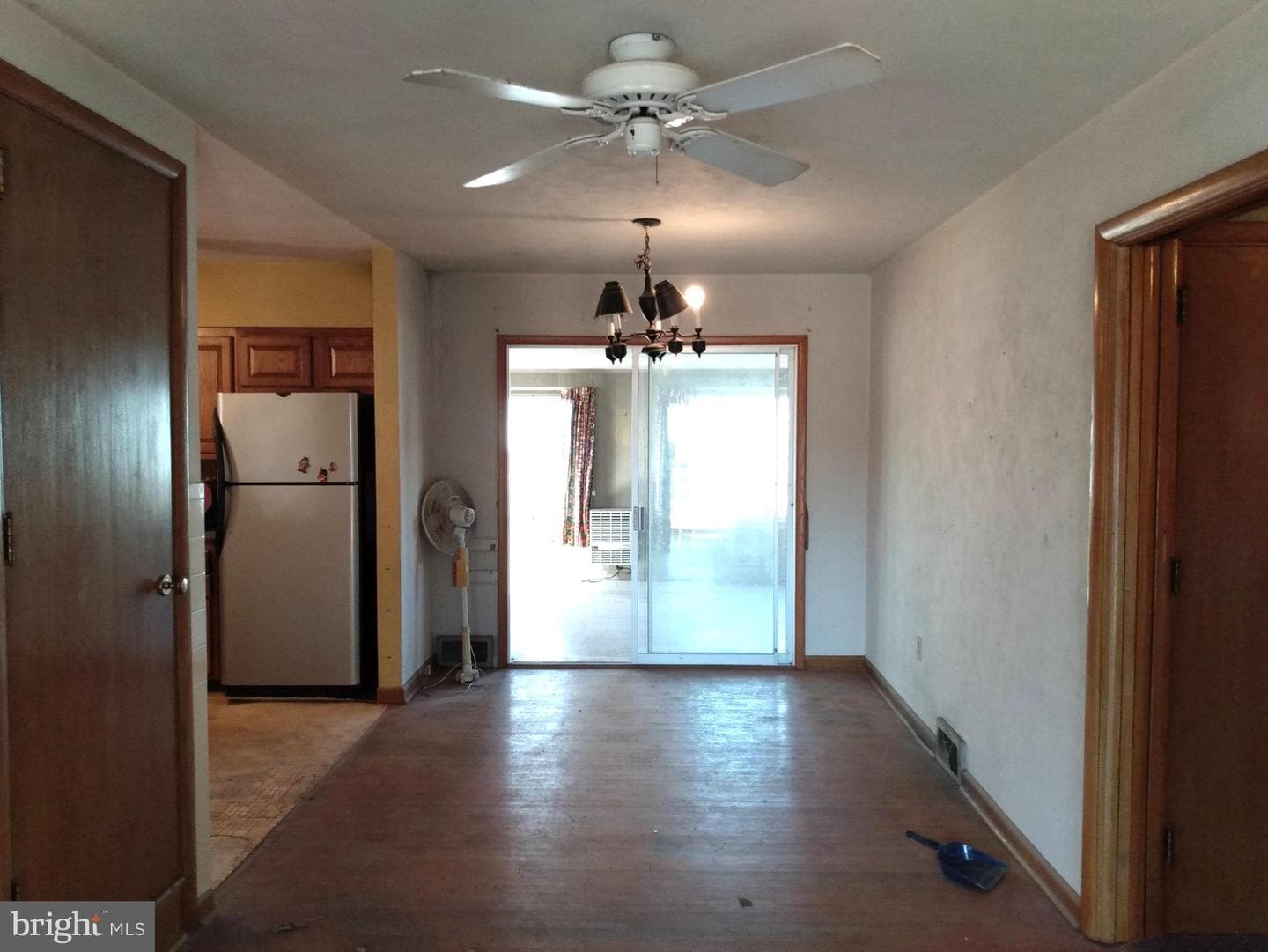 135 Oak Forest photo 6