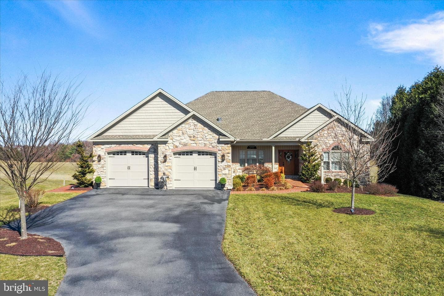 1464 Highfield Court photo 4